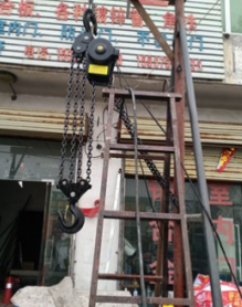 环链电动葫芦吊运彩钢卷现场操作案例